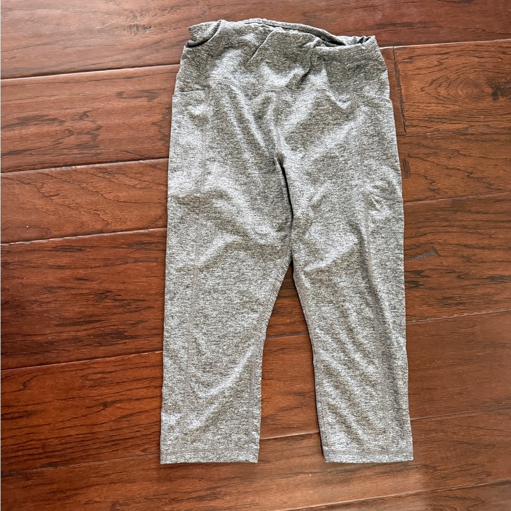 Avia Gray Women's Capris